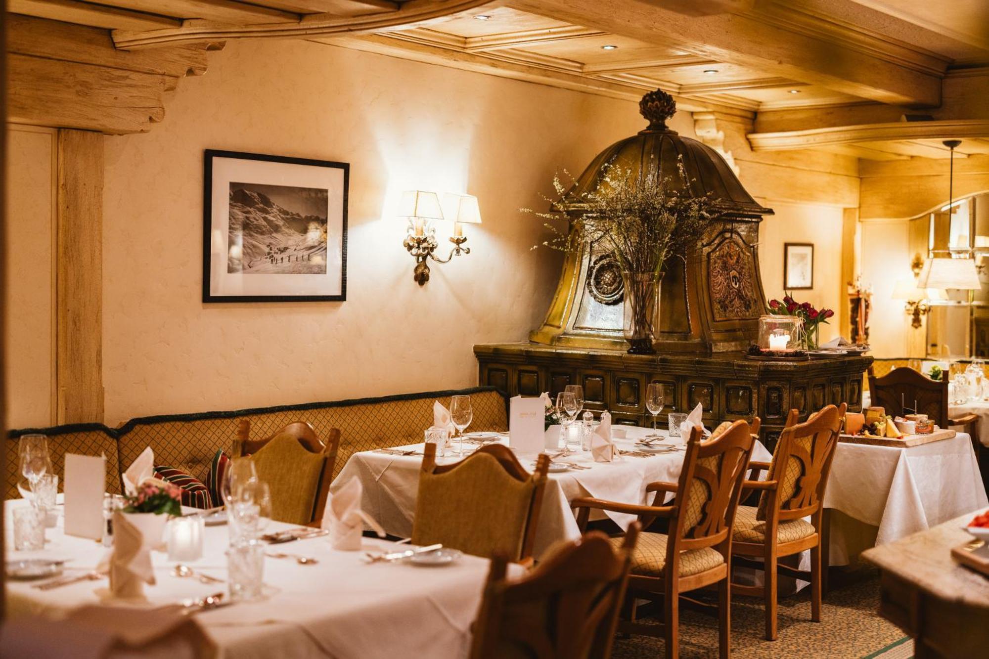 Hotel Ulli Zürs エクステリア 写真