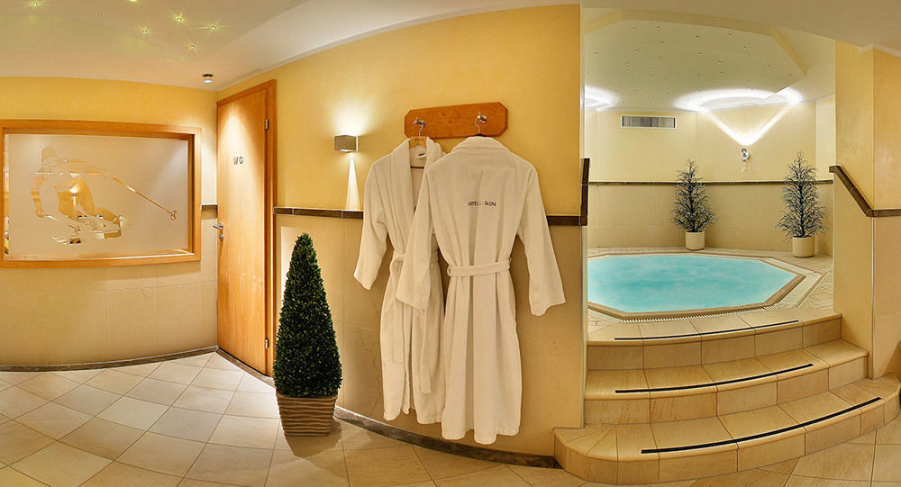 Hotel Ulli Zürs エクステリア 写真