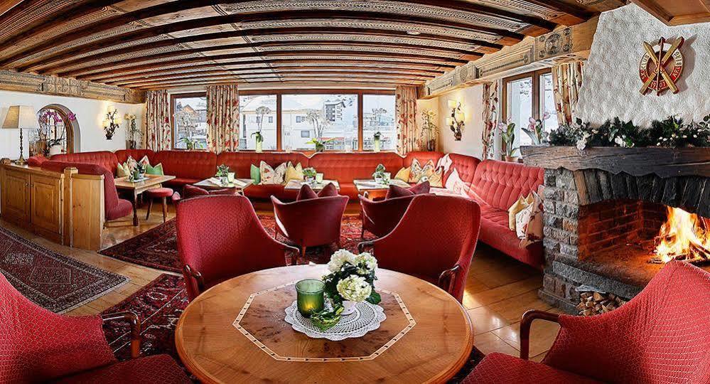 Hotel Ulli Zürs エクステリア 写真